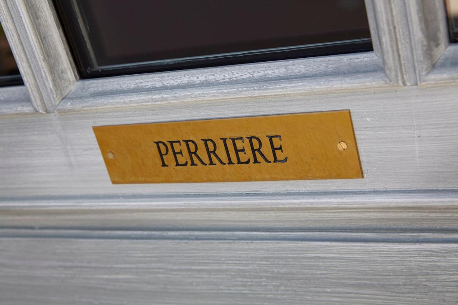 Chateau La Rose Perriere Lussac  Стая снимка